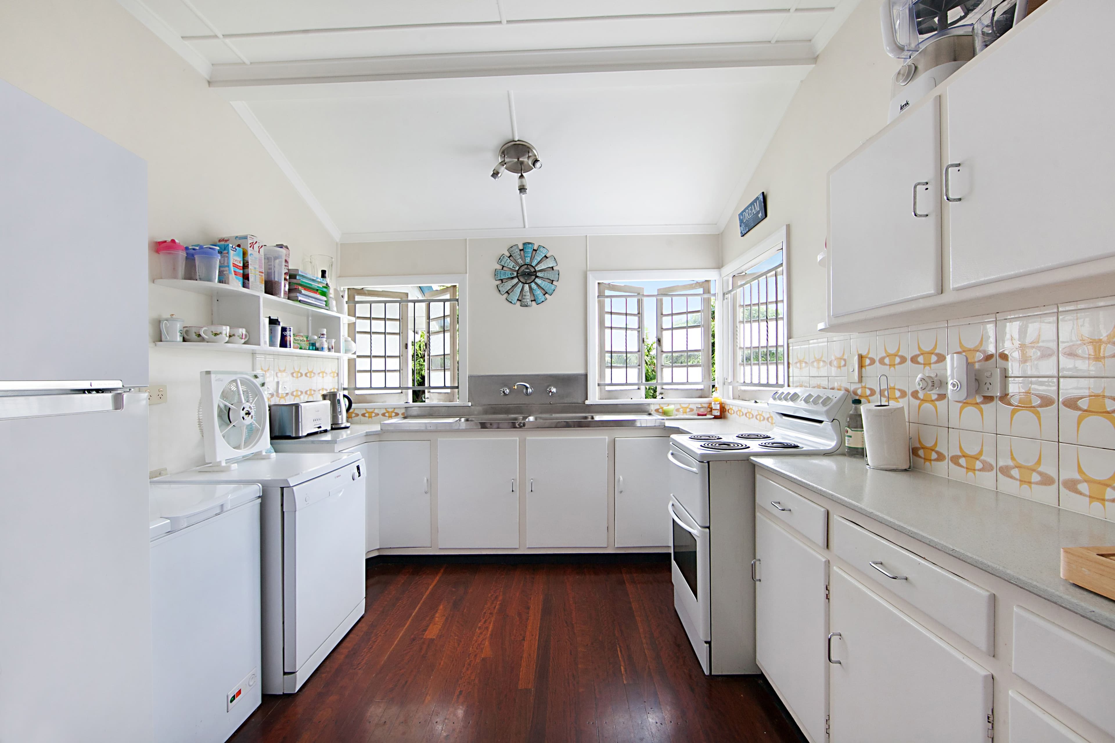 127 Palmerston Street, Currajong QLD 4812, Currajong - Thumbnail 4