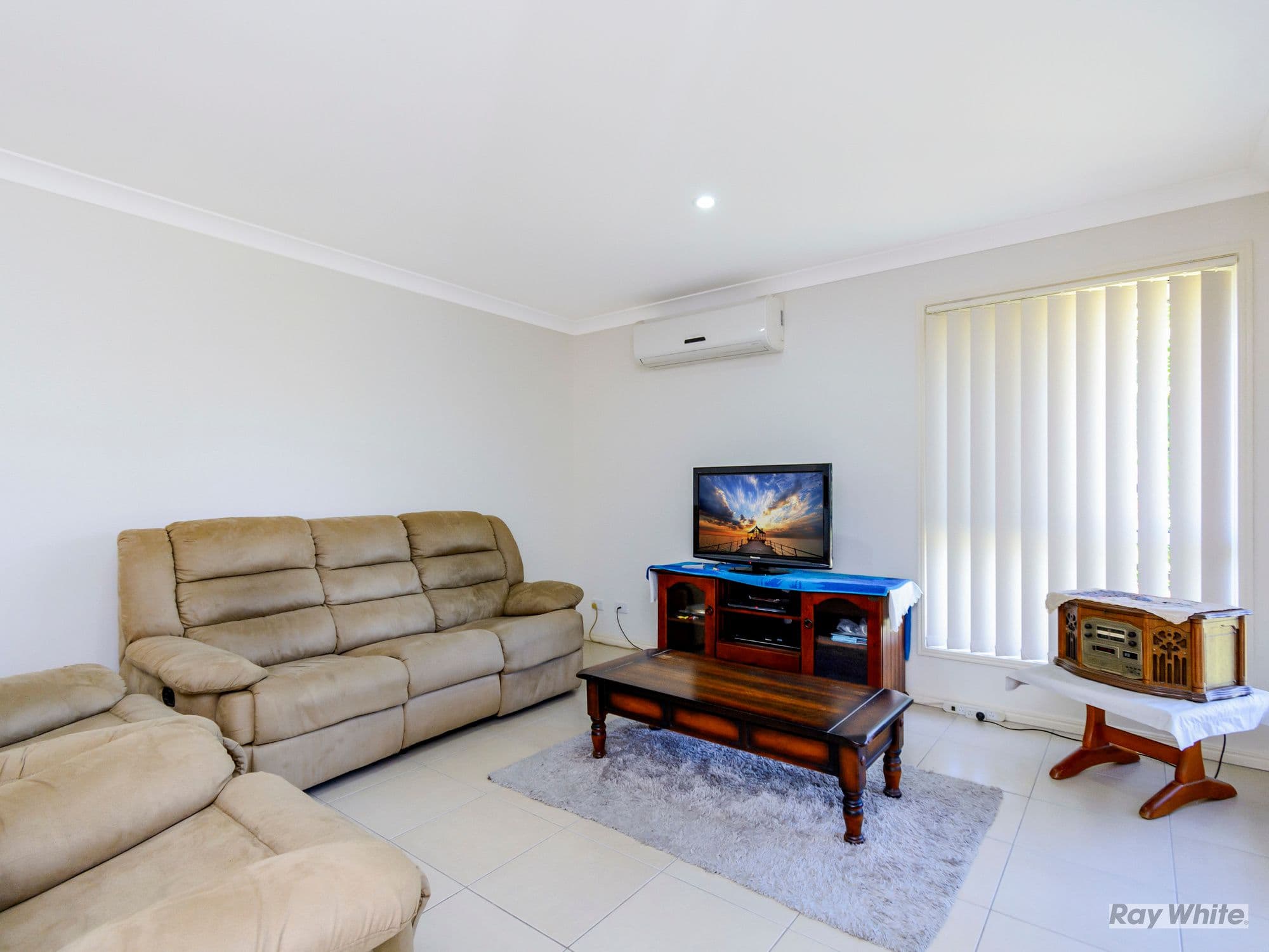 18 Chris Street, Redbank QLD 4301, Redbank - Thumbnail 2