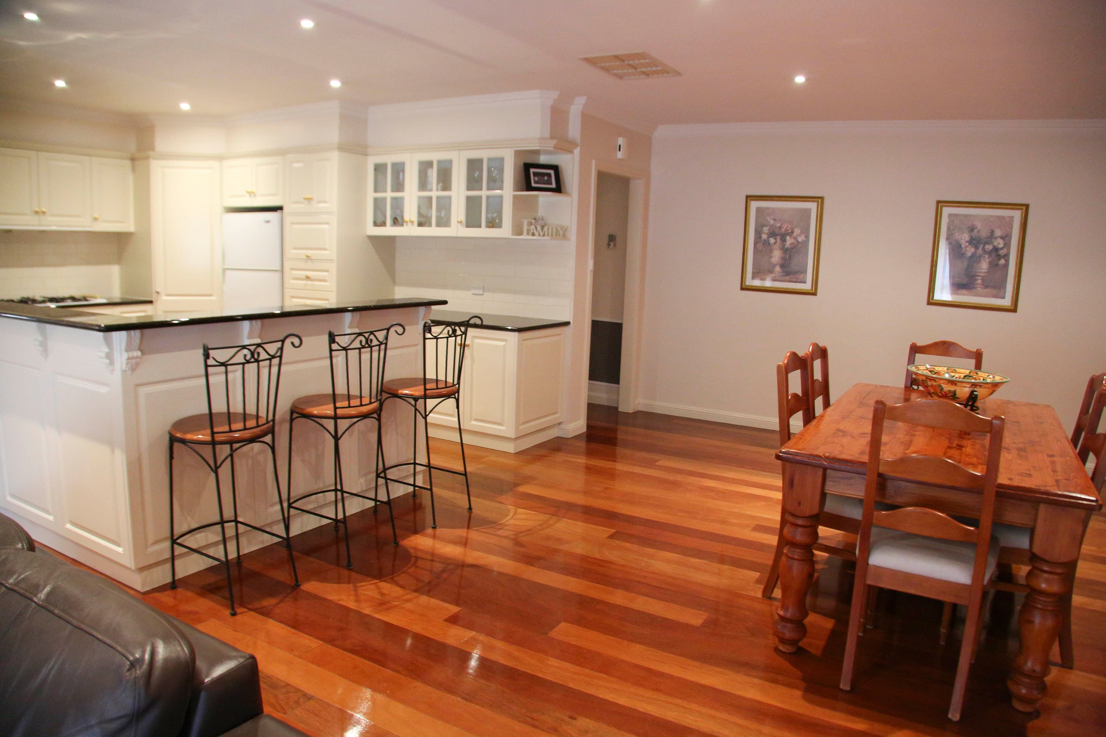 12 Powys Place, Griffith - Thumbnail 7