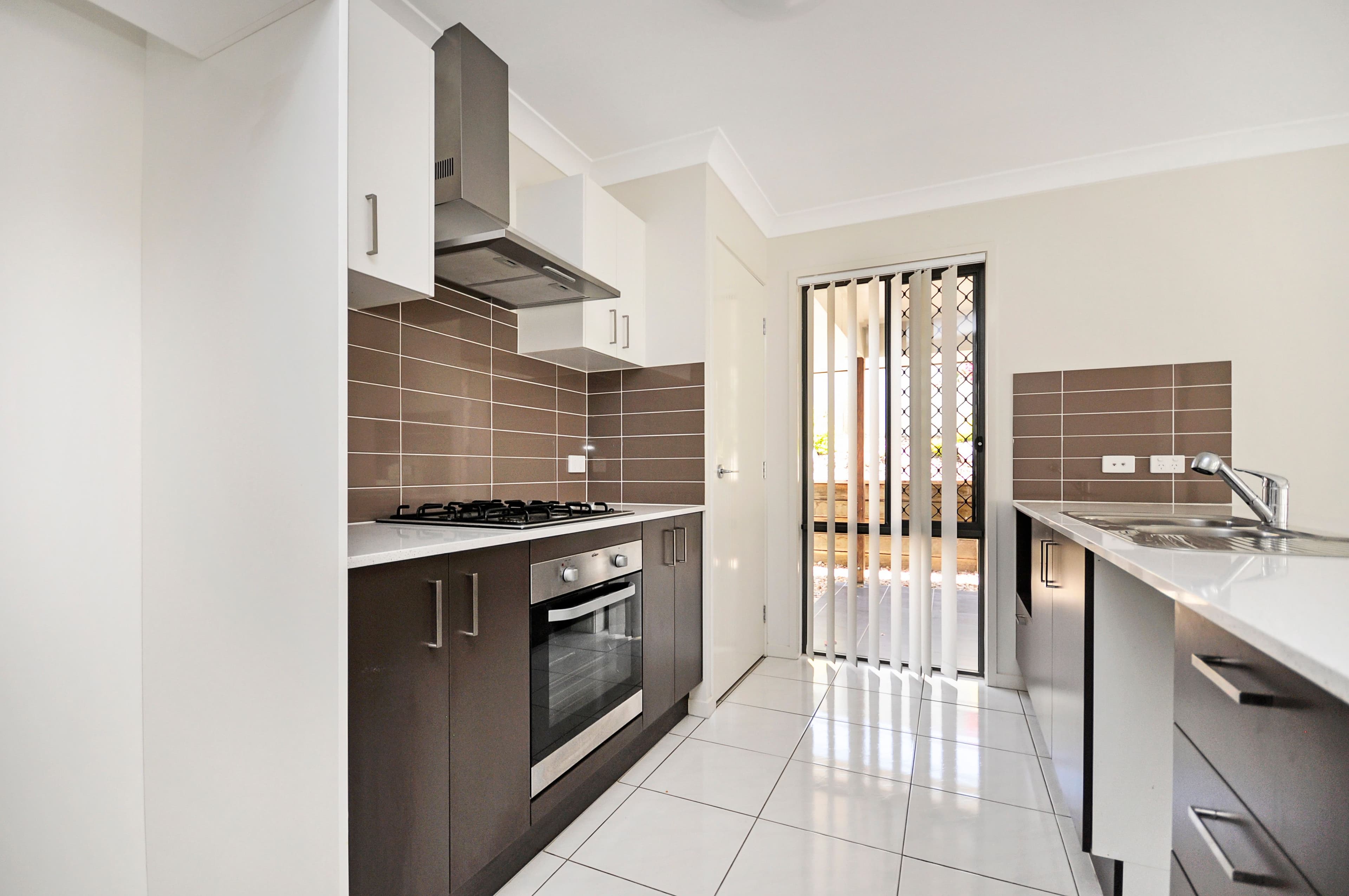 15 Capuchin Close, Dakabin QLD 4503, Dakabin - Thumbnail 2