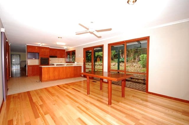 8 Murrumbung Road, MOUNT EVELYN VIC 3796, Mount Evelyn - Thumbnail 5