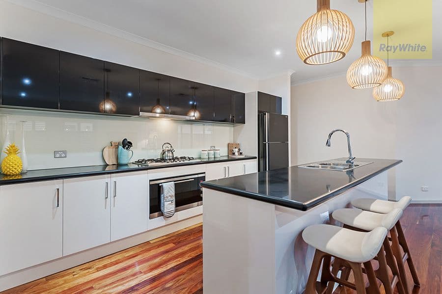 6 Vali Road, Craigieburn VIC 3064, Craigieburn - Thumbnail 4