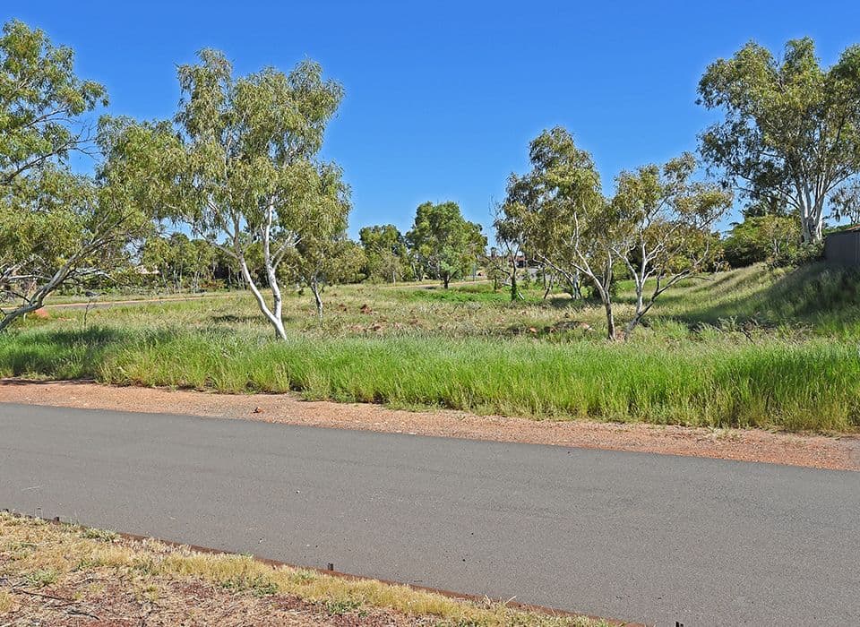 4 Stuart Crescent, Dampier WA 6713, Dampier - Thumbnail 2