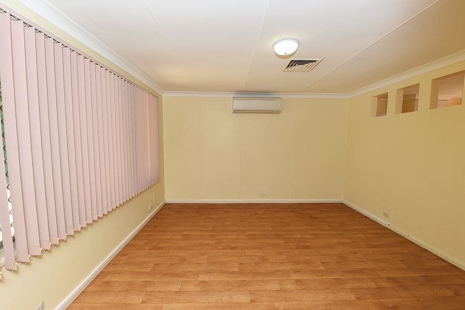 4 Stuart Crescent, Dampier WA 6713, Dampier - Thumbnail 5