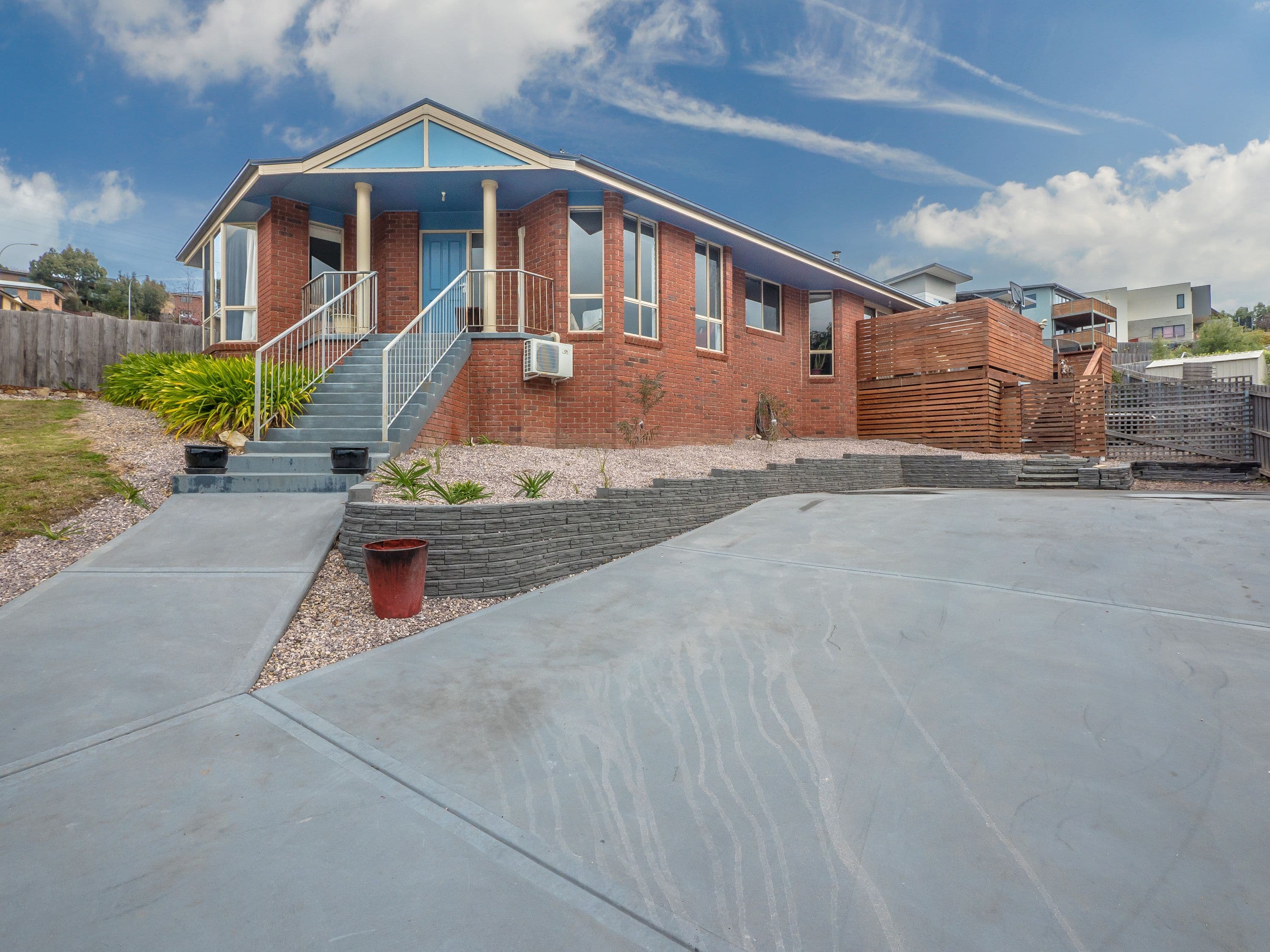 10 Joshua Street, Mornington TAS 7018, Mornington - Thumbnail 2