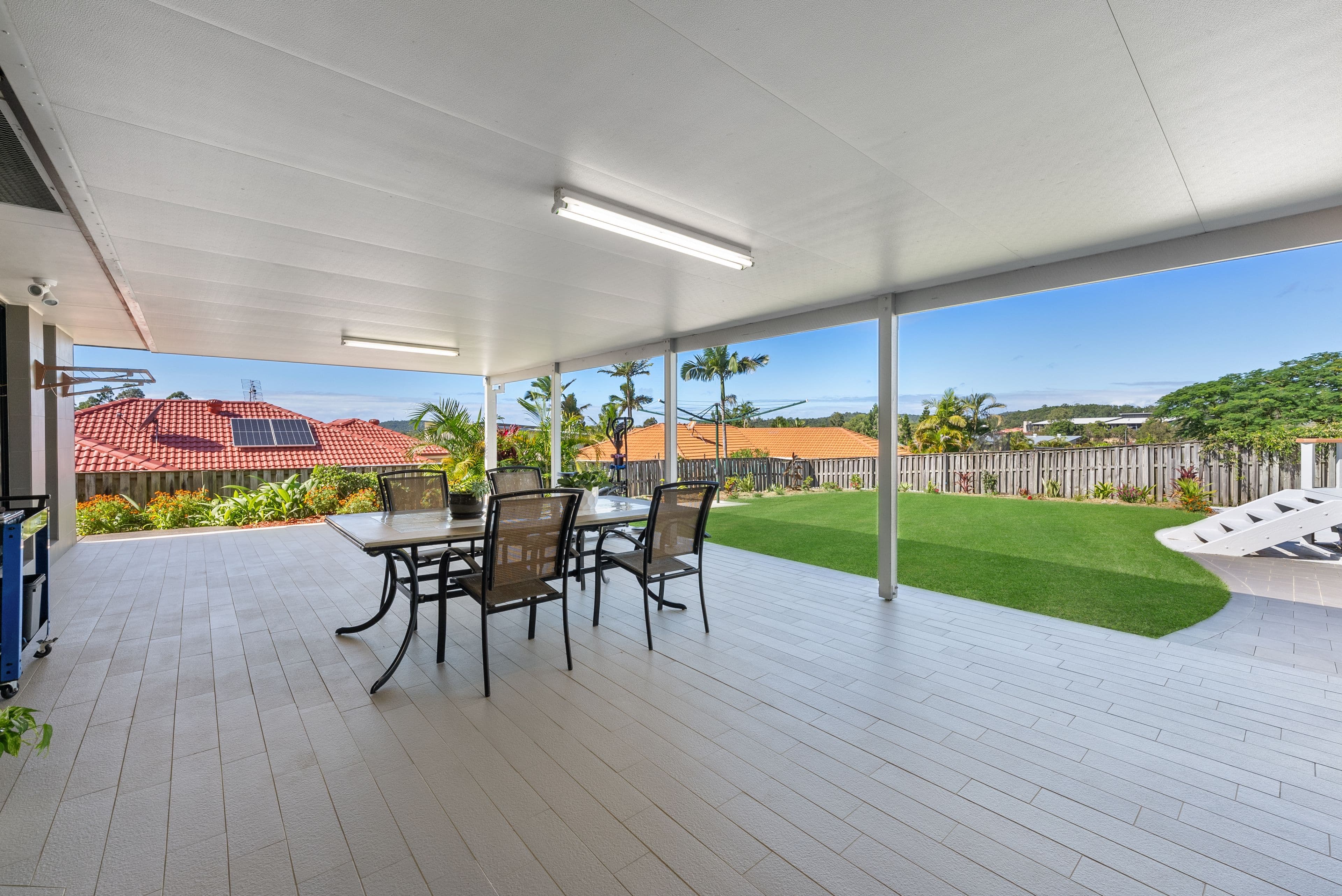 16 Chatham Avenue, Pacific Pines QLD 4211, Pacific Pines - Thumbnail 3