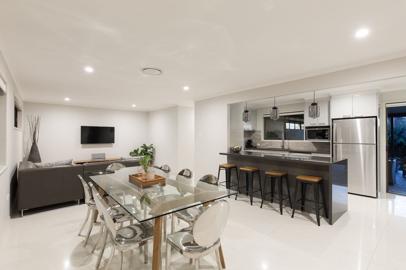 15 Naretha Street, Carindale QLD 4152, Carindale - Thumbnail 3