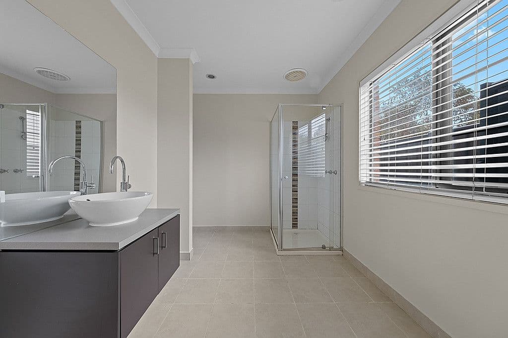 12 Gladiolus Circuit, Cranbourne North VIC 3977, Cranbourne North - Thumbnail 6