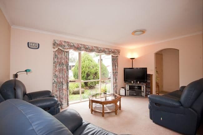 4 Jamieson Avenue, ROWVILLE VIC 3178, Rowville - Thumbnail 3