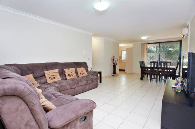 10-12 Dalley Street, HARRIS PARK NSW 2150, Harris Park - Thumbnail 2
