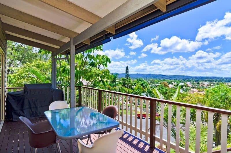 6 Wiluna Court, ELANORA QLD 4221, Elanora - Image 1