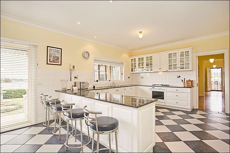 9 Moore Court, KILMORE VIC 3764, Kilmore - Thumbnail 4