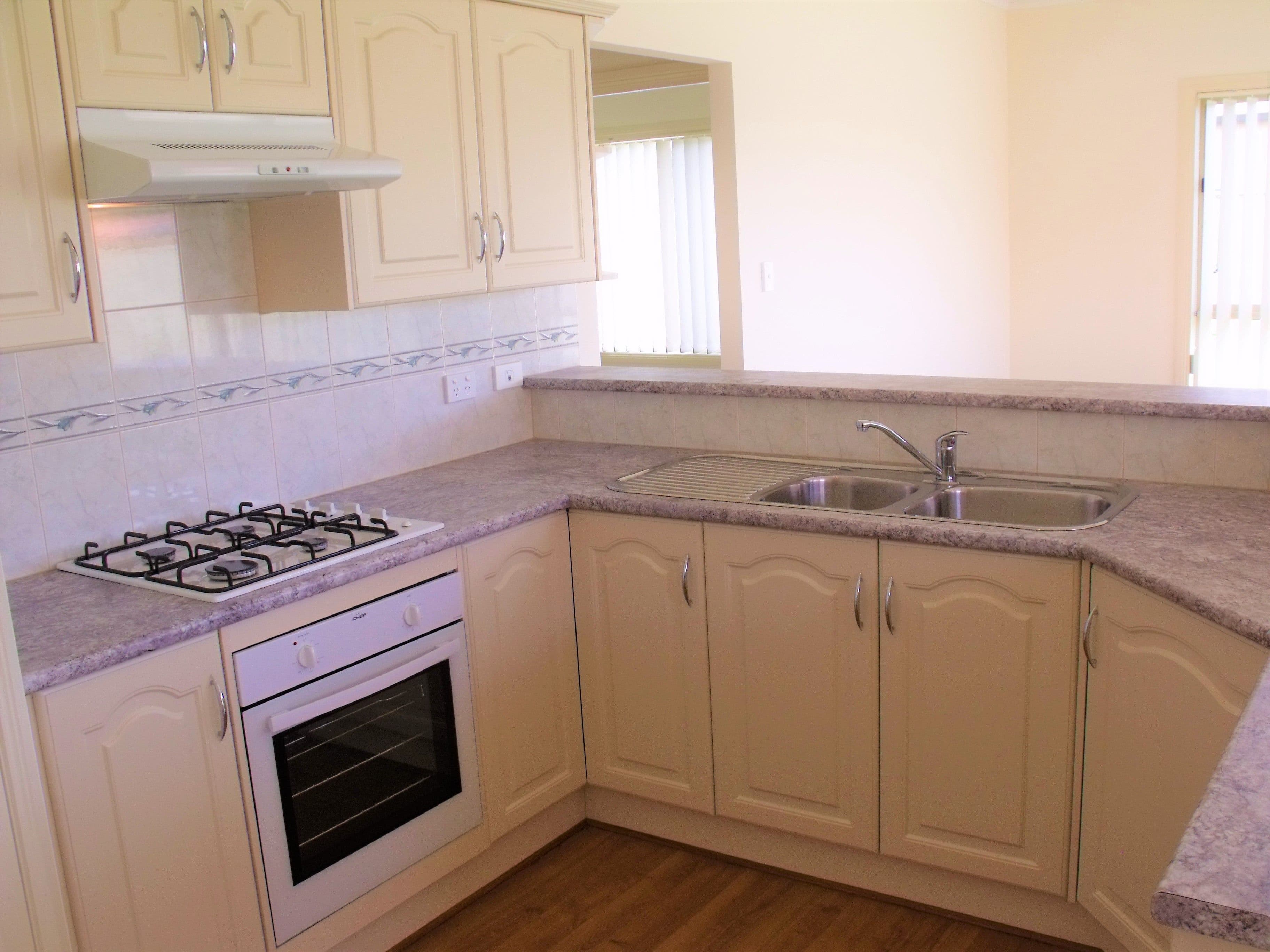 19 Hannah Road, Munno Para West SA 5115, Munno Para West - Thumbnail 2
