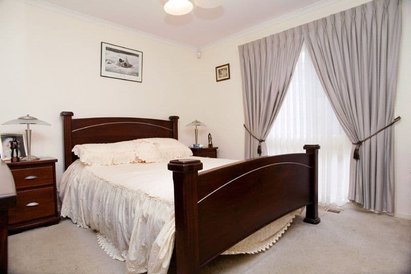 48 Grenda Drive, MILL PARK VIC 3082, Mill Park - Thumbnail 6