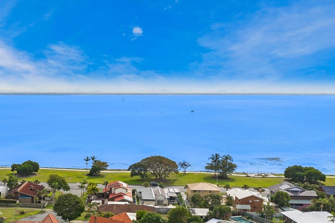 43 Endeavour Esplanade, Newport QLD 4020, Newport - Thumbnail 2
