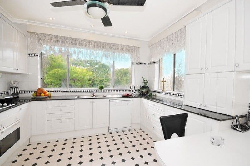 27 Covelee Circuit, MIDDLE COVE NSW 2068, Middle Cove - Thumbnail 5