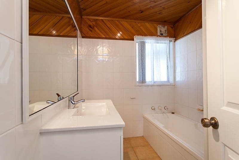 318 Shellharbour Road, BARRACK HEIGHTS NSW 2528, Barrack Heights - Thumbnail 4