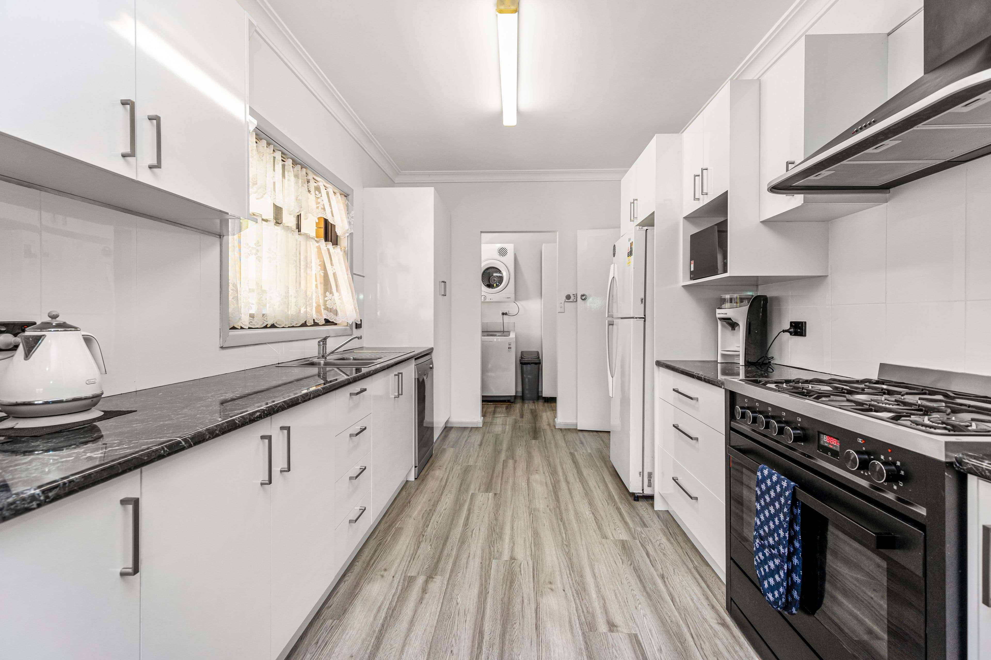 4 Cross Street, Junee NSW 2663, Junee - Thumbnail 4