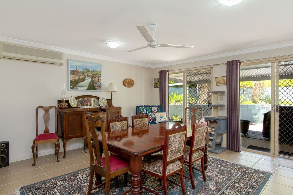 25 Gunsynd Drive, MUDGEERABA QLD 4213, Mudgeeraba - Image 1