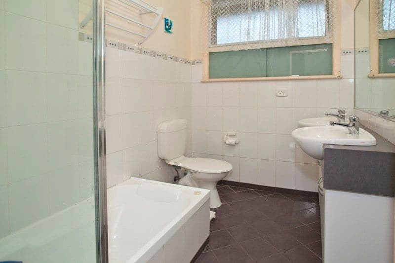 112 Watsons Road, GLEN WAVERLEY VIC 3150, Glen Waverley - Thumbnail 6