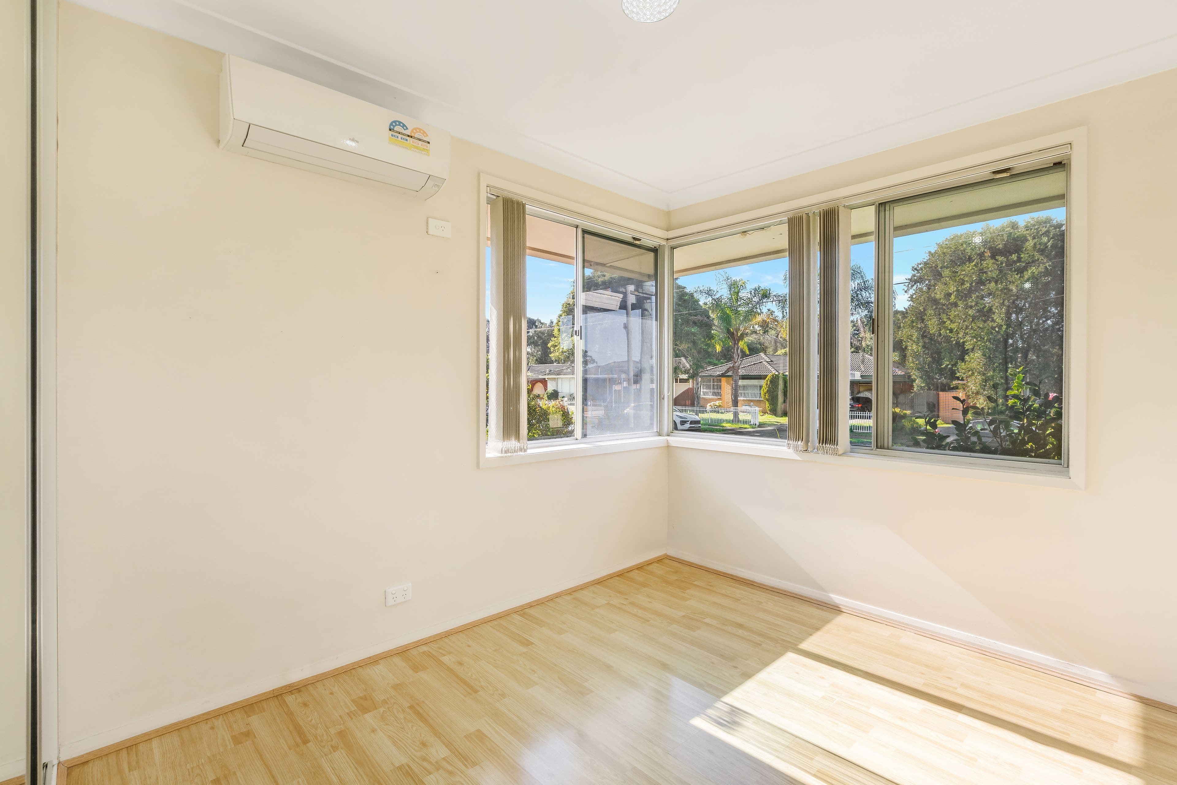 24 Rhondda Street, Smithfield NSW 2164, Smithfield - Thumbnail 5