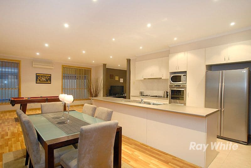 2 Sage Place, NARRE WARREN VIC 3805, Narre Warren - Thumbnail 3