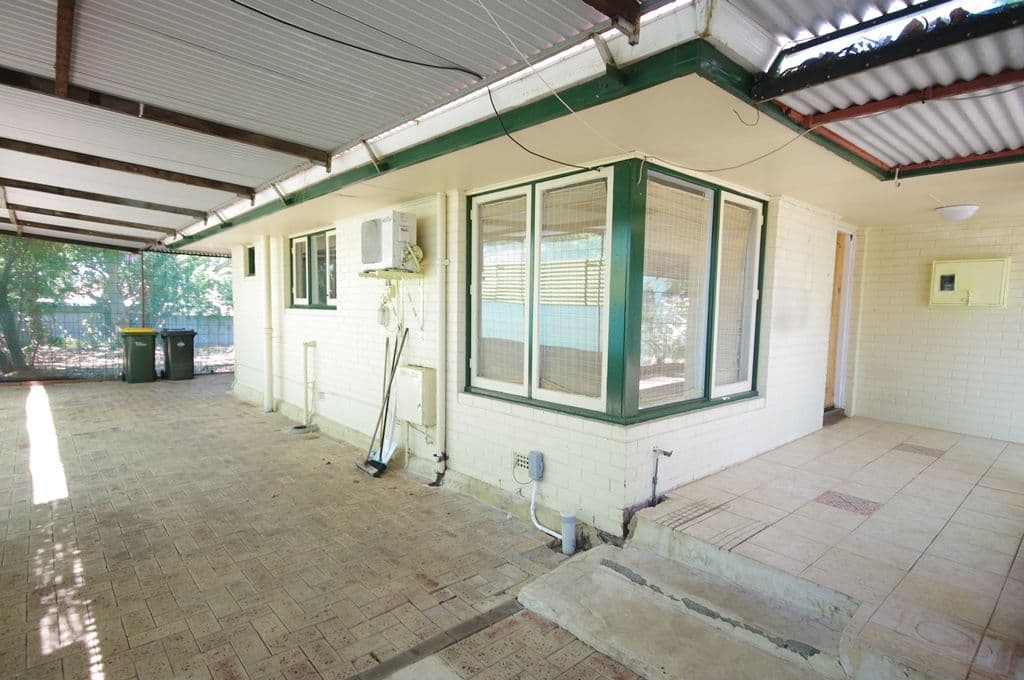 35 Ellerby Way, KOONDOOLA WA 6064, Koondoola - Thumbnail 2