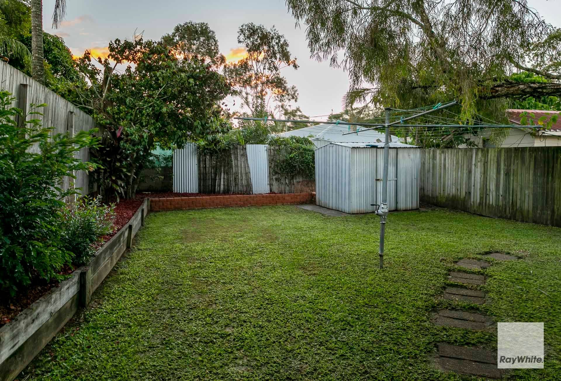 6 Mark Street, Redland Bay QLD 4165, Redland Bay - Thumbnail 2
