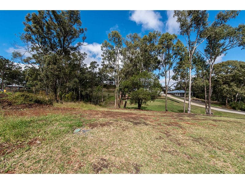13 Acacia Avenue, Top Camp - Thumbnail 4