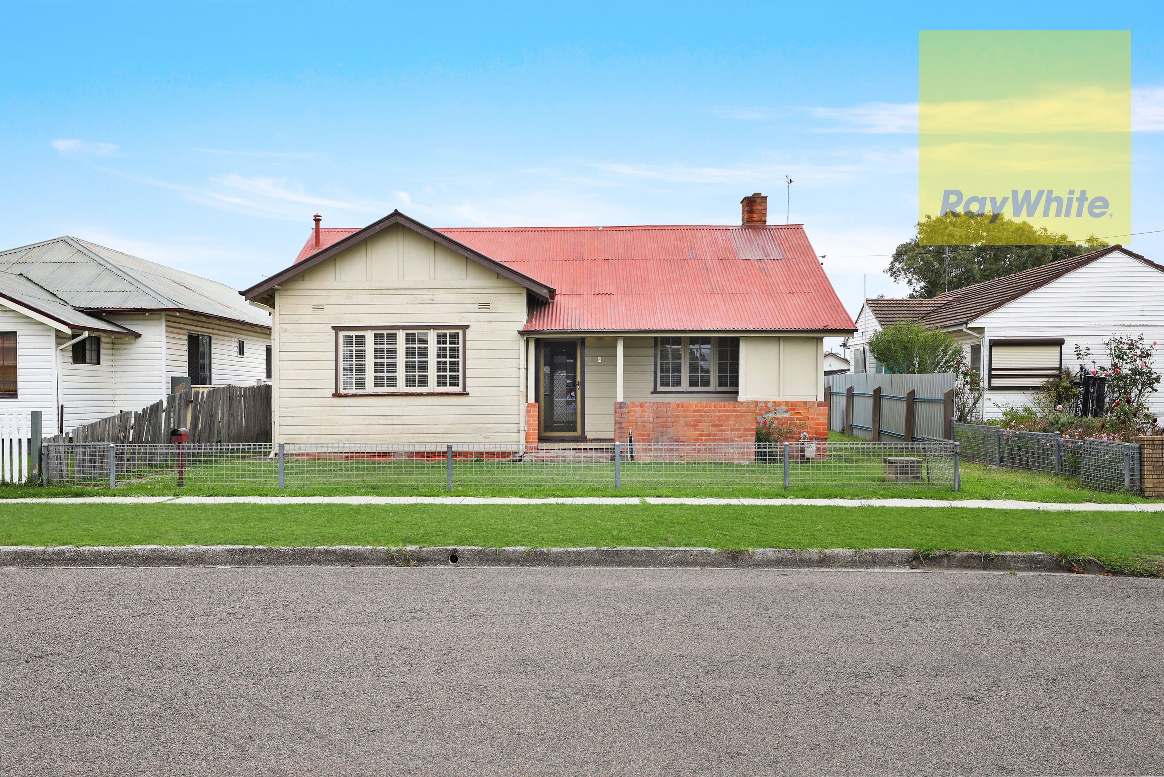 6 Gibson Street, Goulburn NSW 2580, Goulburn - Image 1