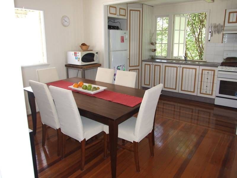80 Sinclair Street, KANGAROO POINT QLD 4169, Kangaroo Point - Thumbnail 2