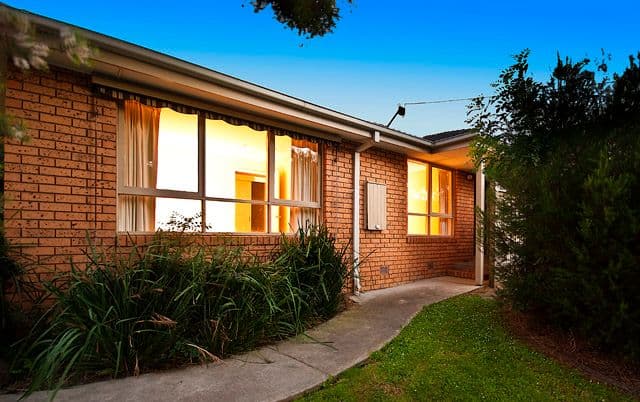 69 Sheppard Drive, SCORESBY VIC 3179, Scoresby - Thumbnail 2