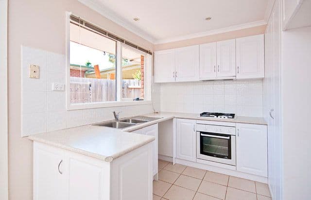 69 Sheppard Drive, SCORESBY VIC 3179, Scoresby - Thumbnail 3