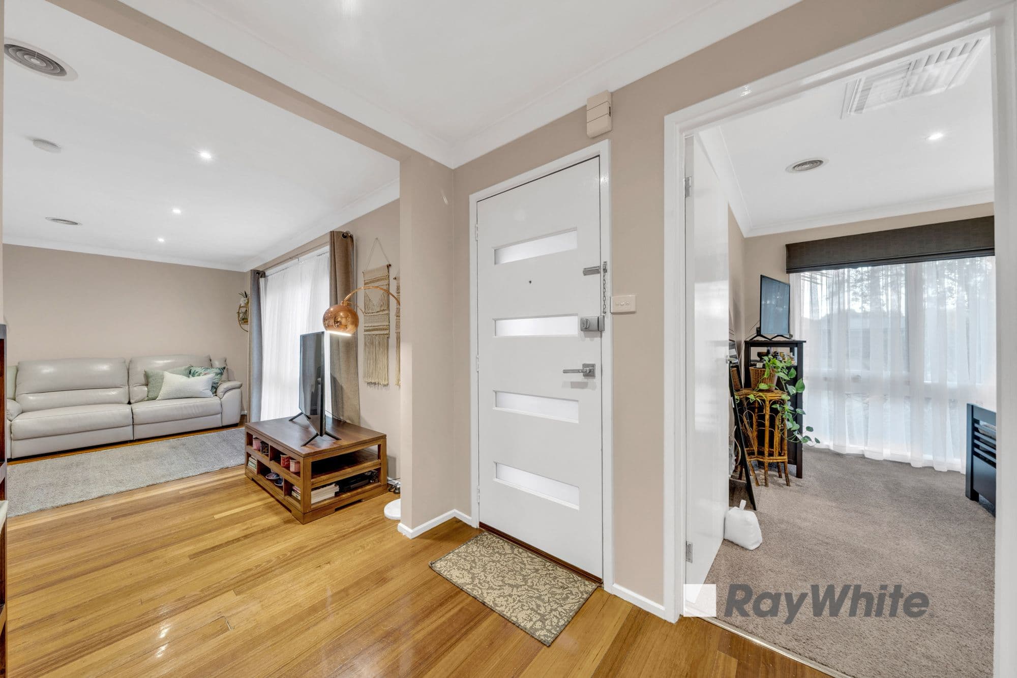 10 Guildford Crescent, Narre Warren VIC 3805, Narre Warren - Thumbnail 2