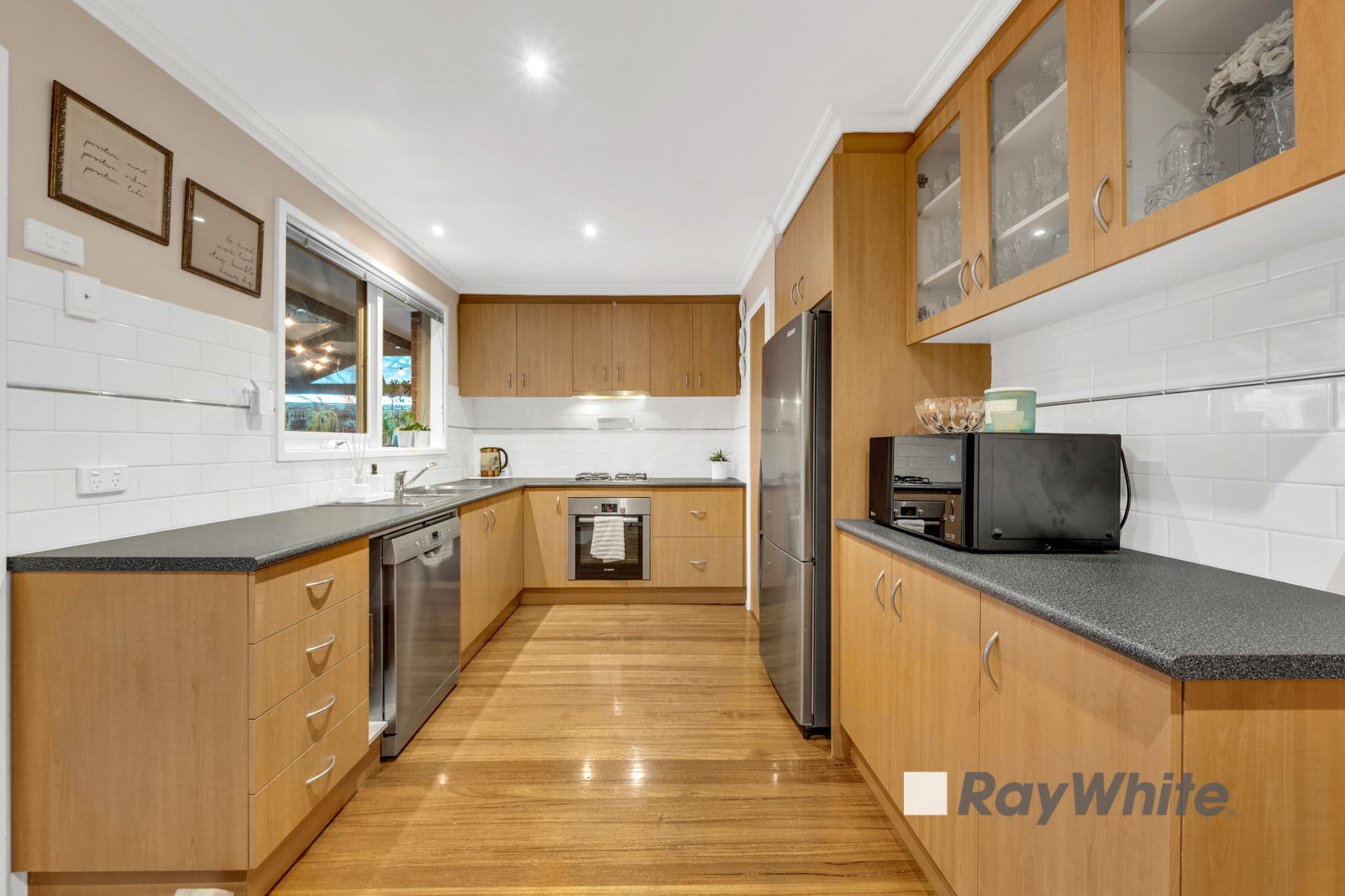 10 Guildford Crescent, Narre Warren VIC 3805, Narre Warren - Thumbnail 6