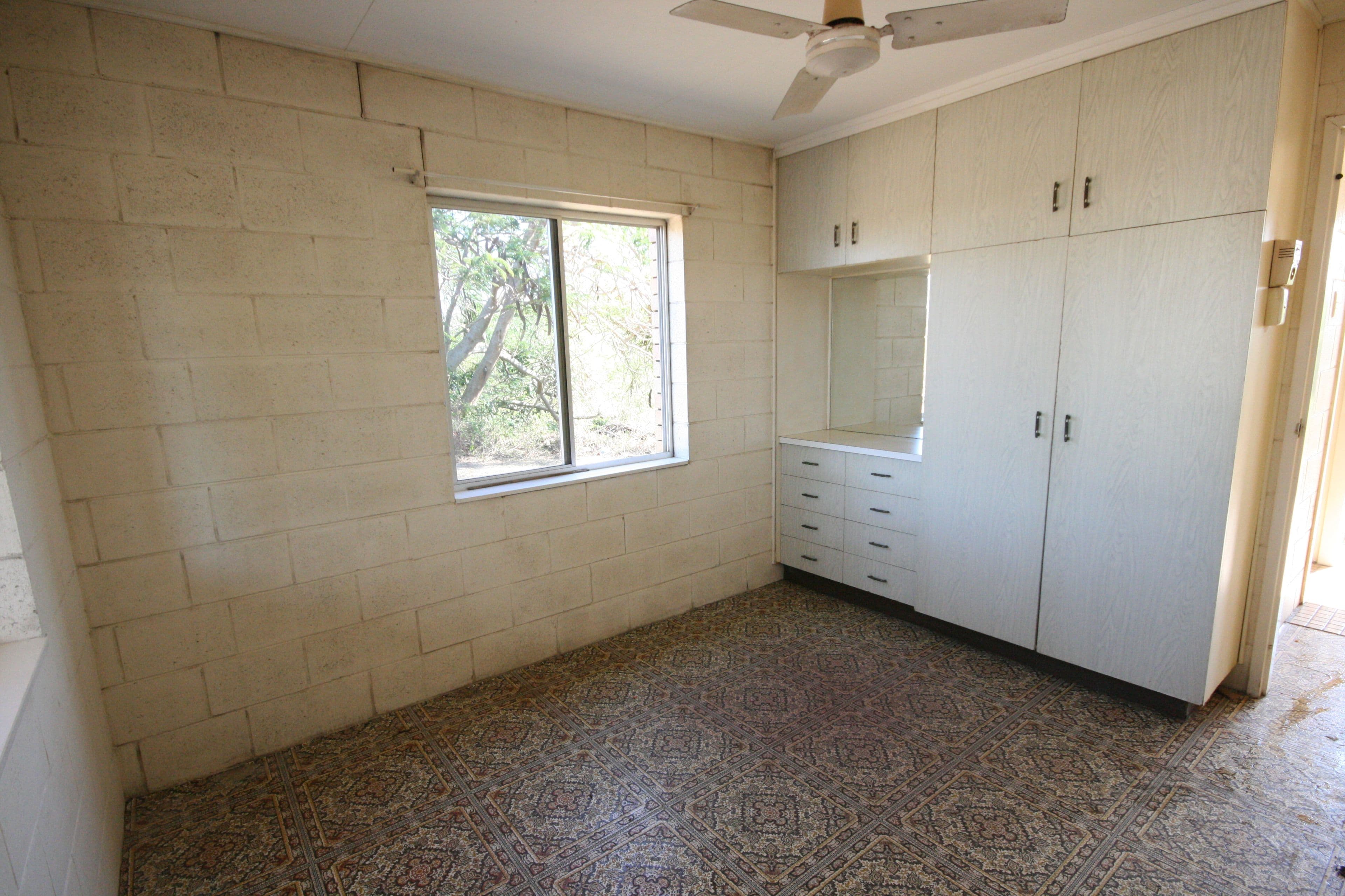 1 Poole Street, Sarina Beach QLD 4737, Sarina Beach - Thumbnail 4