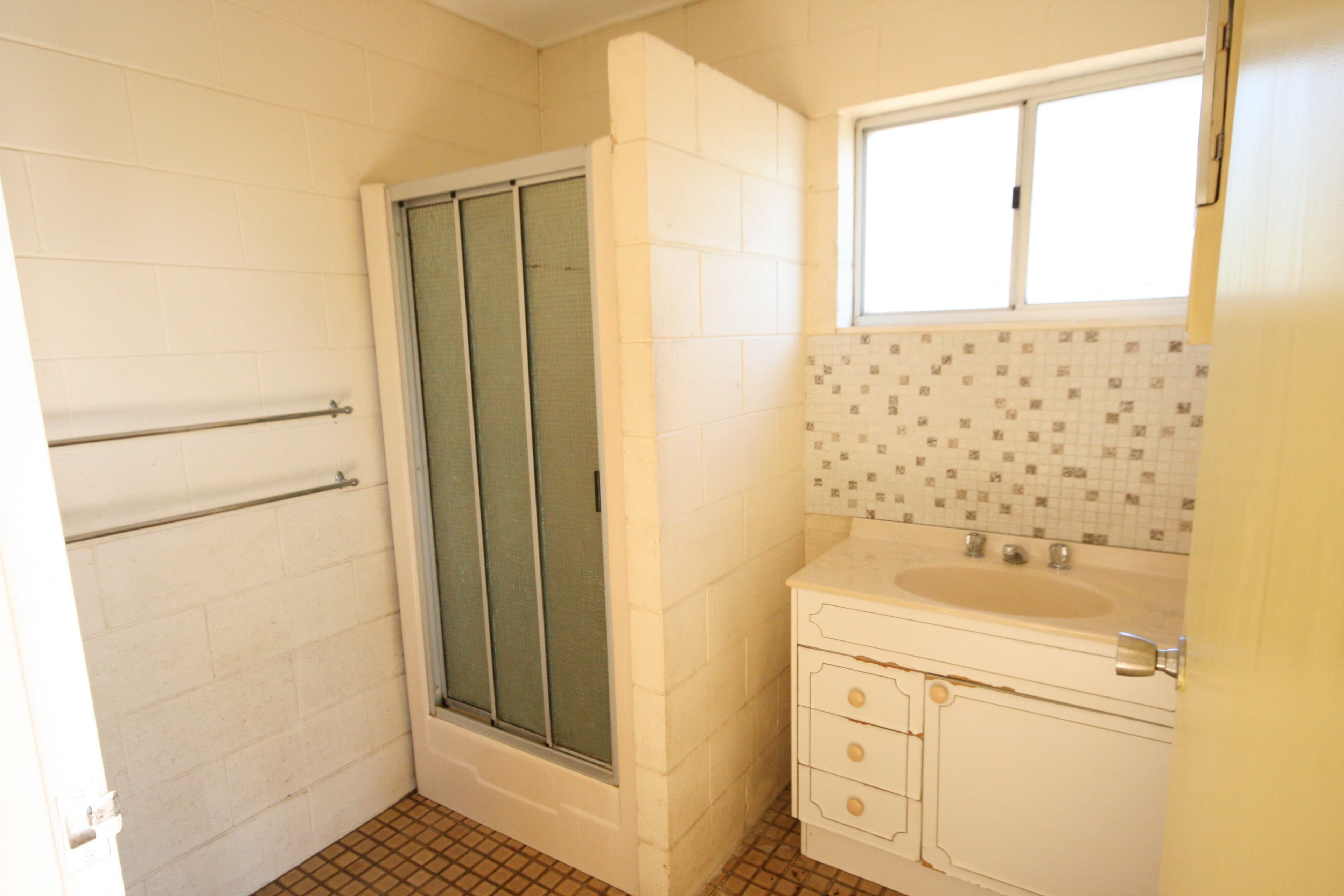 1 Poole Street, Sarina Beach QLD 4737, Sarina Beach - Thumbnail 5