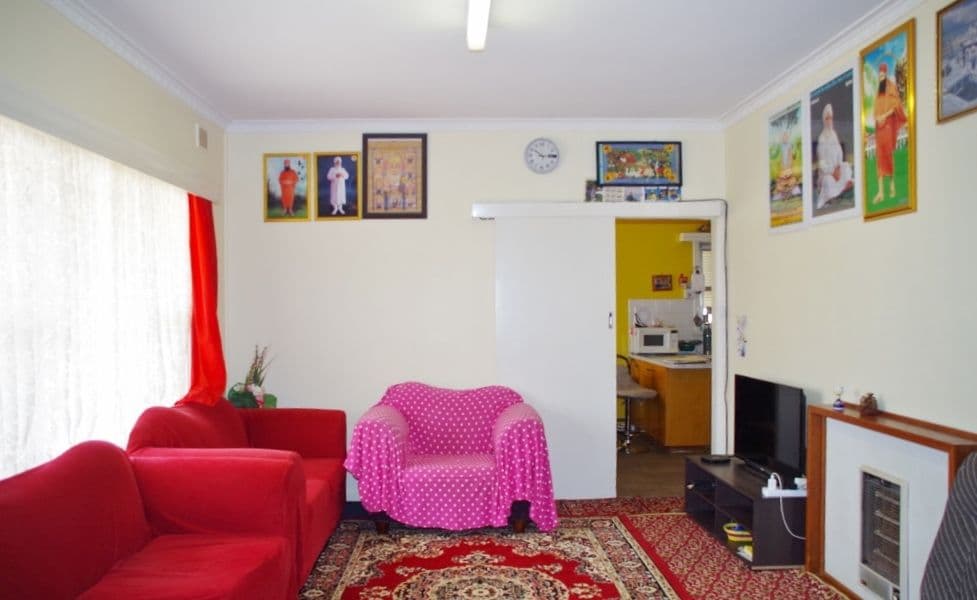 98 Thurk Street, Renmark SA 5341, Renmark - Thumbnail 3