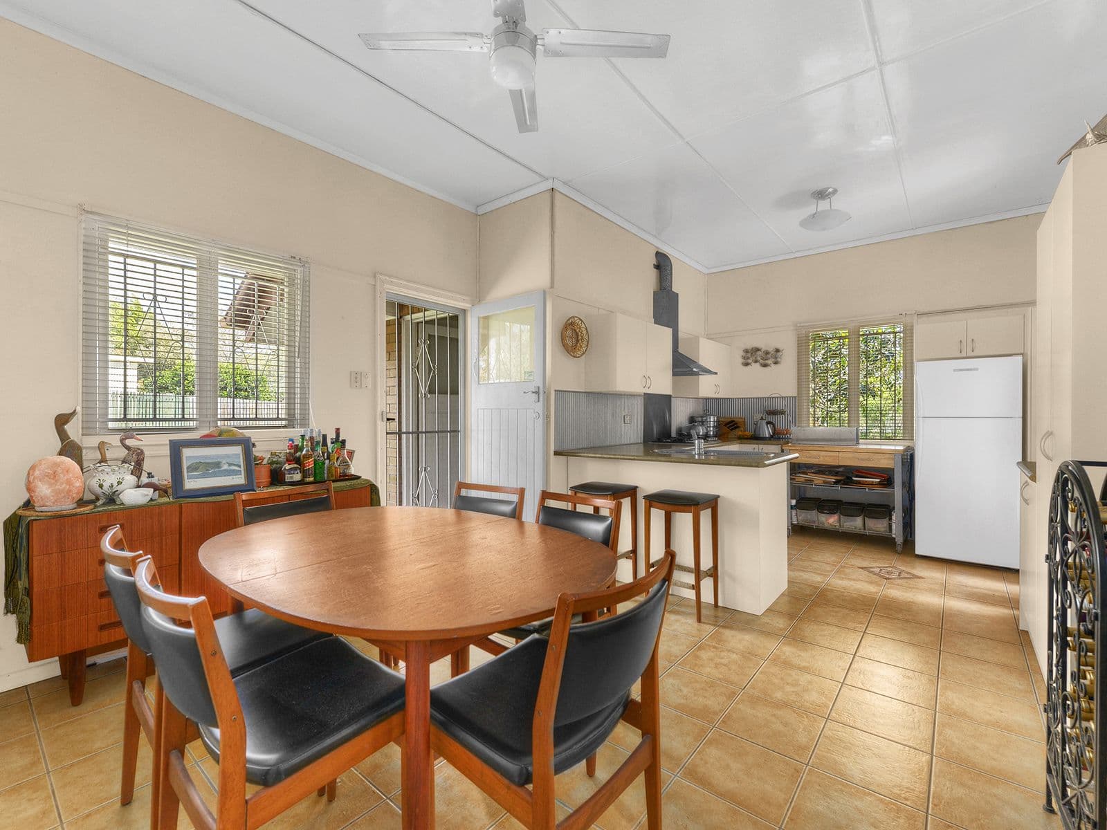 49 Middle Street, Coopers Plains QLD 4108, Coopers Plains - Thumbnail 4