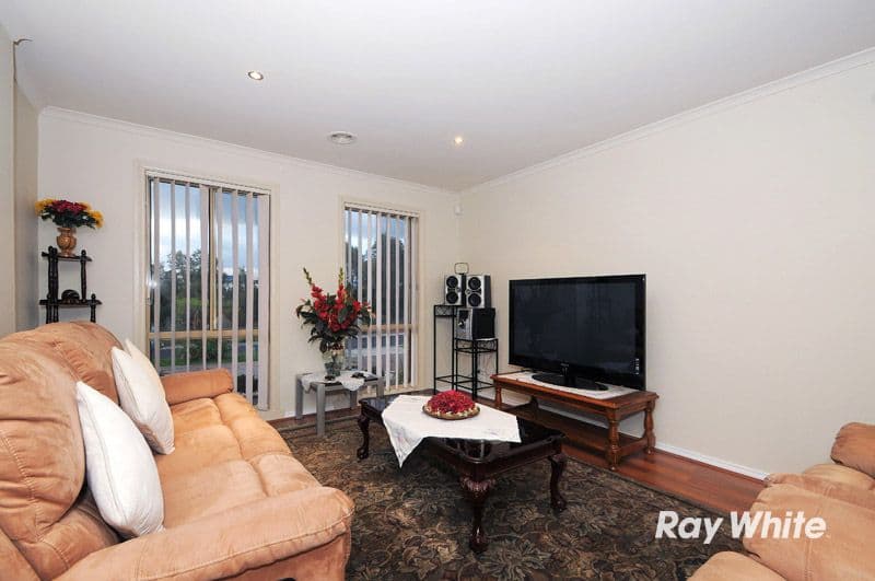 2 McKern Place, LYNBROOK VIC 3975, Lynbrook - Thumbnail 8