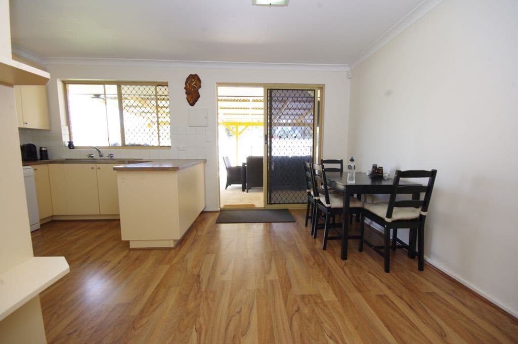 25 Foxglove Gardens, MIRRABOOKA WA 6061, Mirrabooka - Thumbnail 3