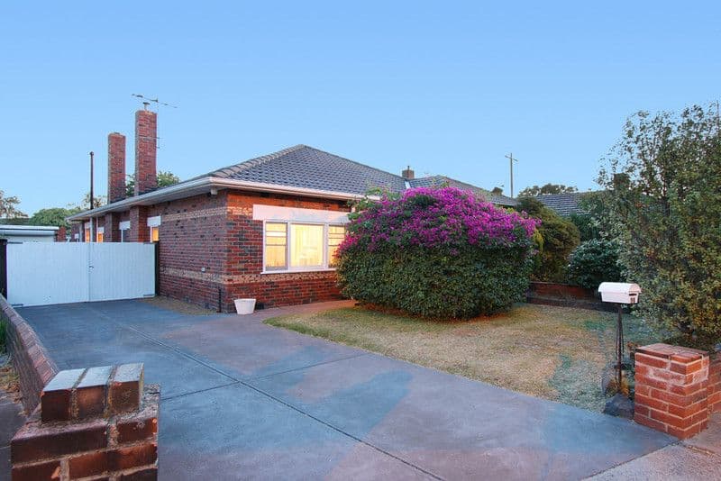 98 Kangaroo Road, HUGHESDALE VIC 3166, Hughesdale - Image 1