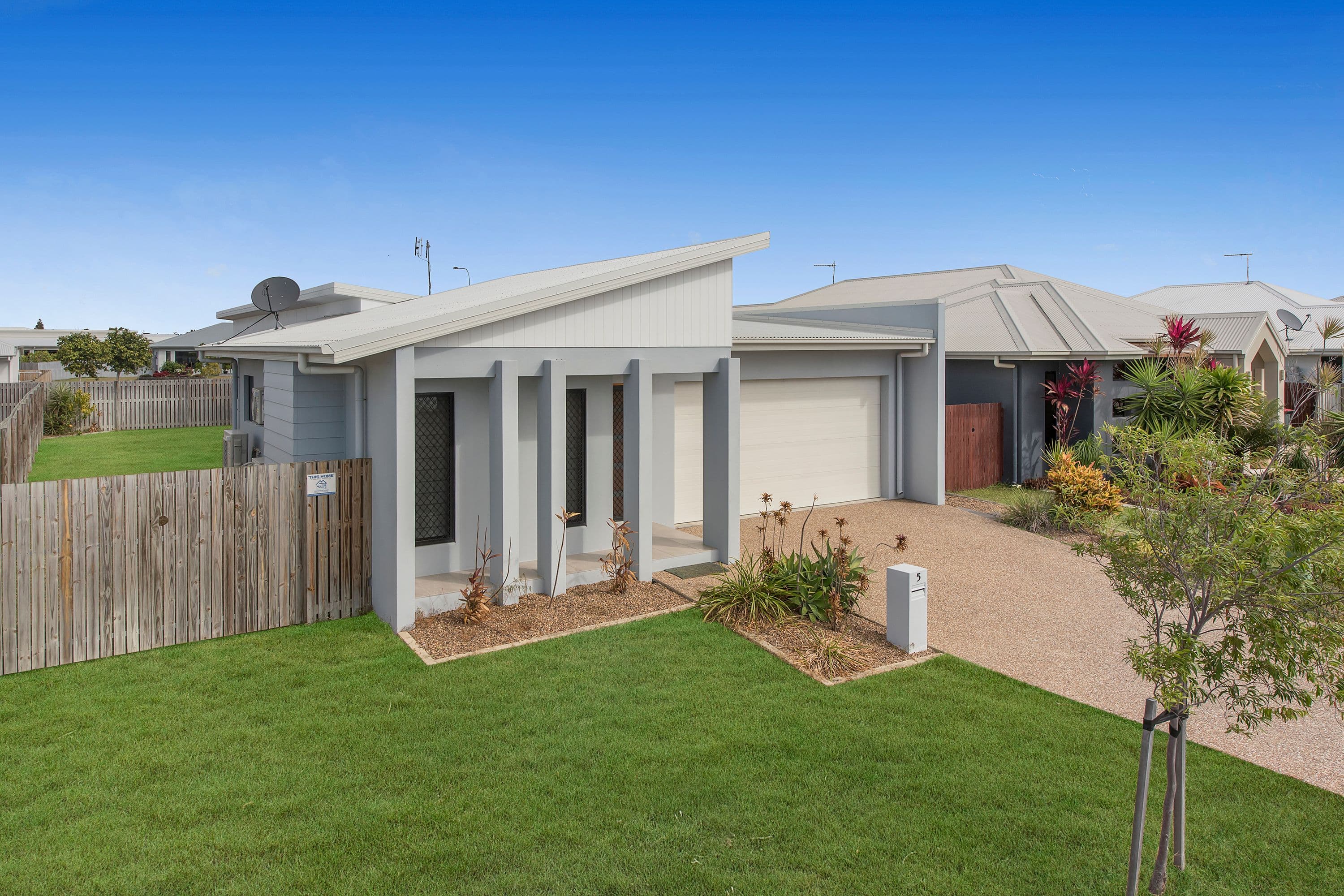 5 Yanuca Street, Burdell QLD 4818, Burdell - Image 1