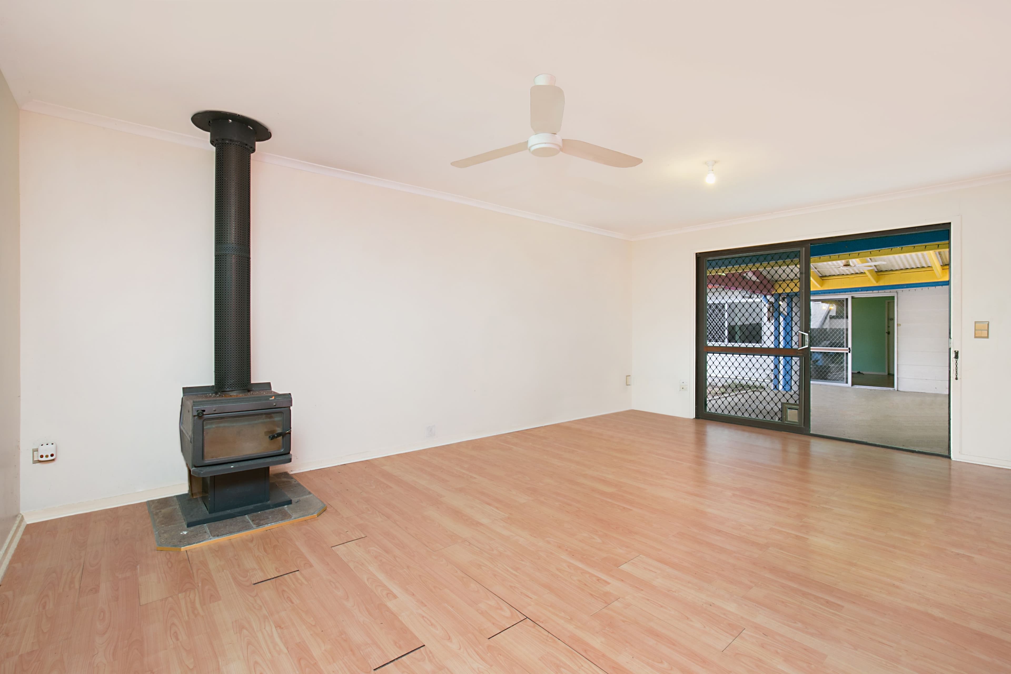 15 Idola Street, Shailer Park QLD 4128, Shailer Park - Thumbnail 2