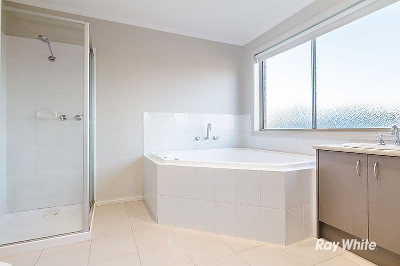 5 Aztec Place, Cranbourne VIC 3977, Cranbourne - Thumbnail 8