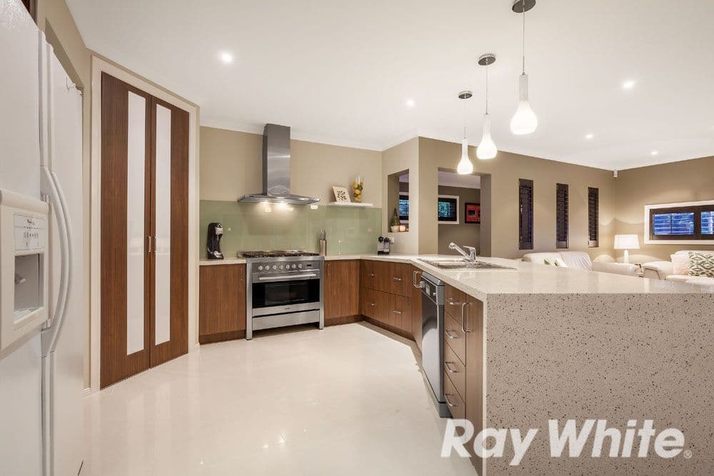 6 Tucker Street, Doreen VIC 3754, Doreen - Thumbnail 2