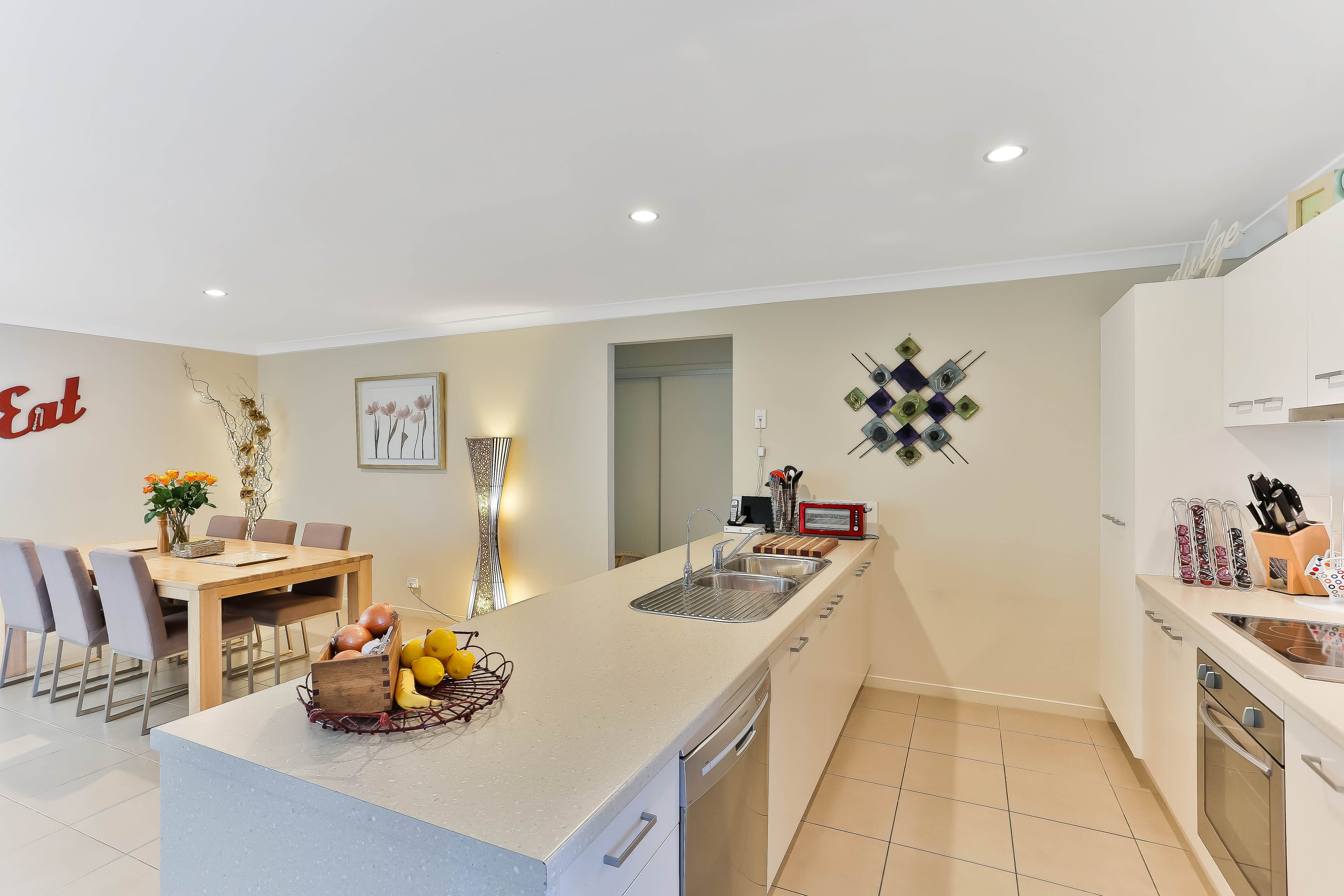 10 Dixon Court, Wilsonton Heights QLD 4350, Wilsonton Heights - Thumbnail 2