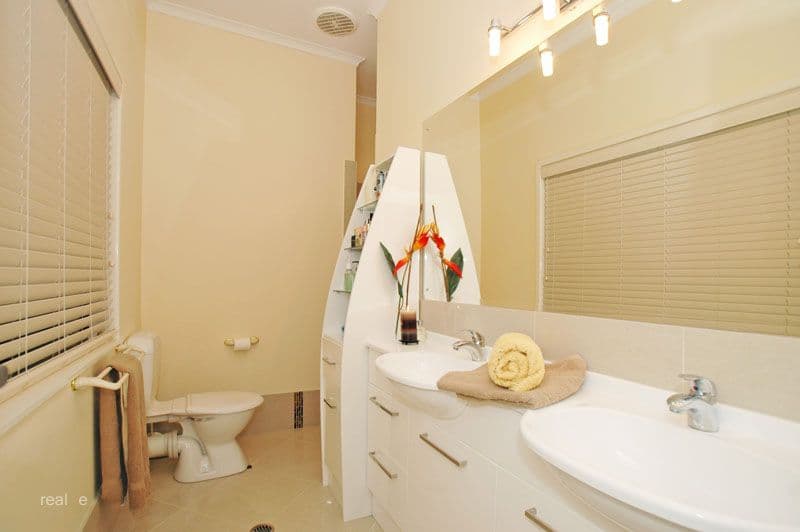 12 Orchid Street, REDCLIFFE QLD 4020, Redcliffe - Thumbnail 4