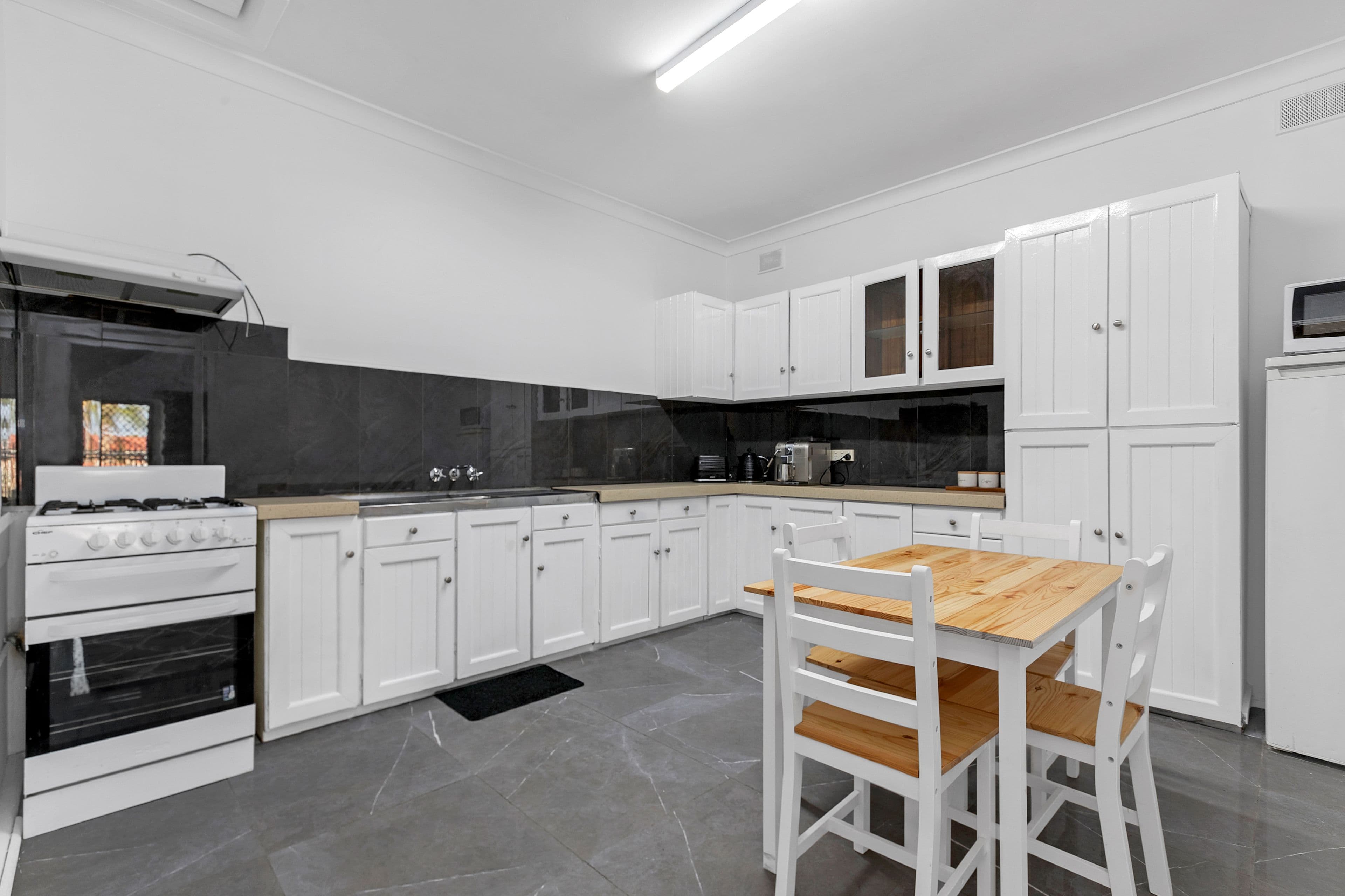 9 Salisbury Highway, Salisbury SA 5108, Salisbury - Thumbnail 4