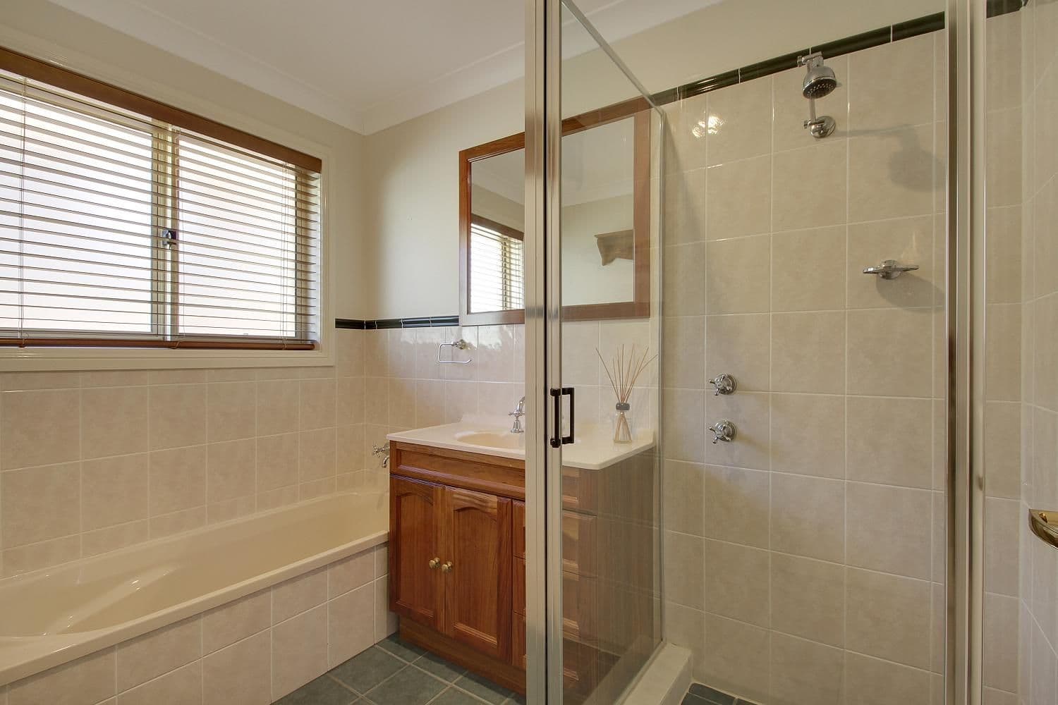 54 Ivy Lea Place, GOULBURN NSW 2580, Goulburn - Thumbnail 4
